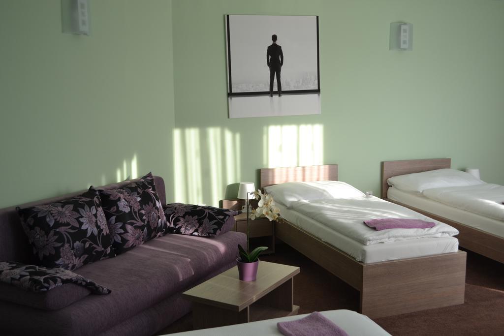 Wellness Pension Inovec Jalsove Εξωτερικό φωτογραφία