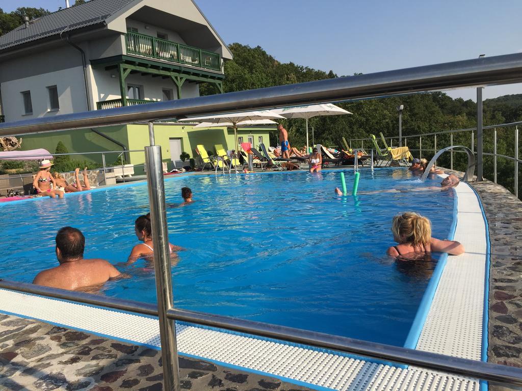 Wellness Pension Inovec Jalsove Εξωτερικό φωτογραφία