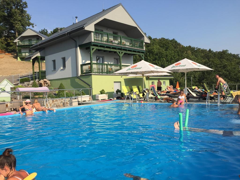 Wellness Pension Inovec Jalsove Εξωτερικό φωτογραφία